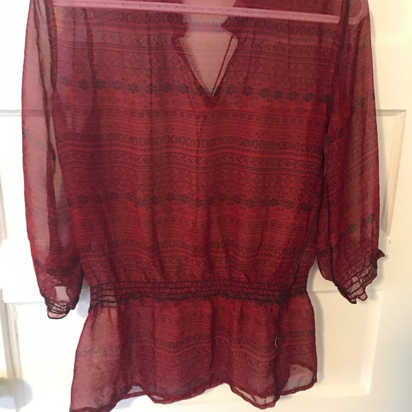 Maroon top - Picture 2 of 2